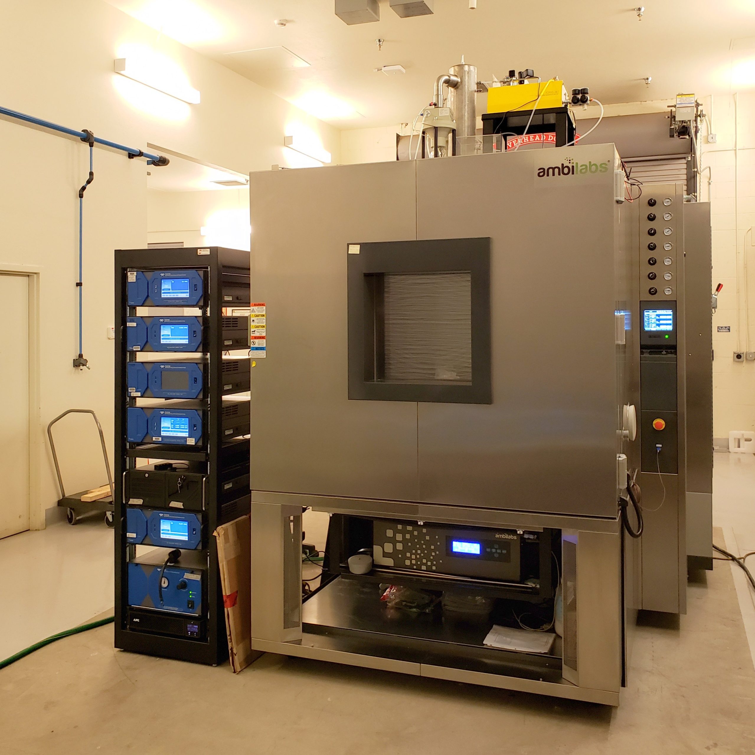 Ambilabs environmental test chamber with gas analyzer rack